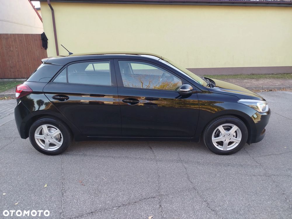 Hyundai i20 1.2 BlueDrive Classic + - 8