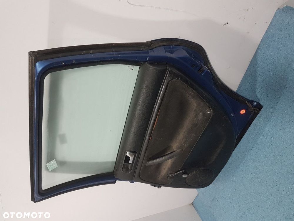 VOLKSWAGEN PASSAT B5 KOMBI DRZWI TYŁ PRAWE LR5U - 10