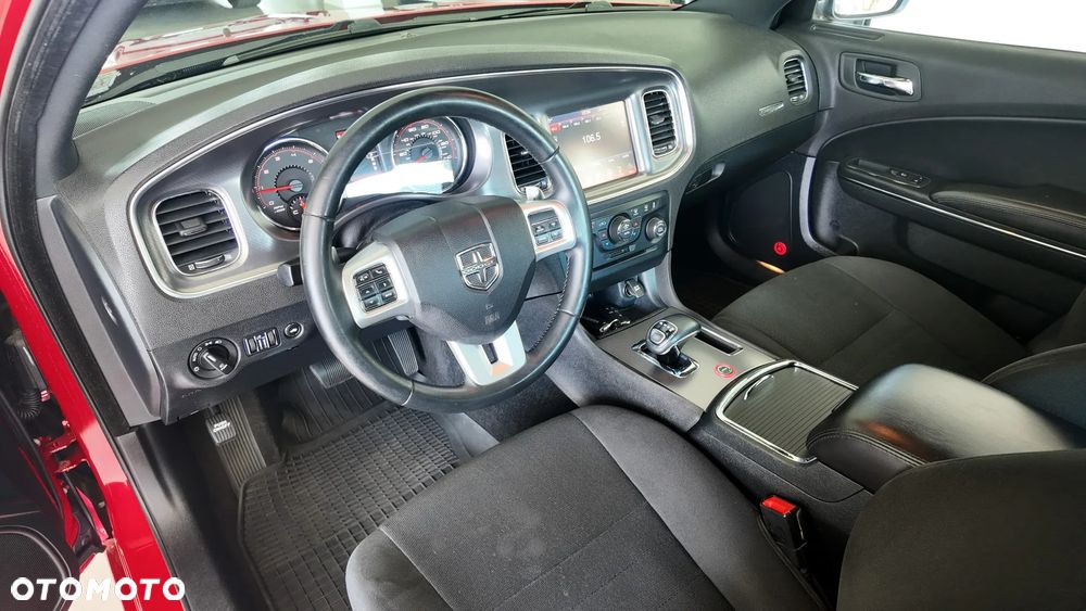 Dodge Charger 3.5 V6 Base - 10