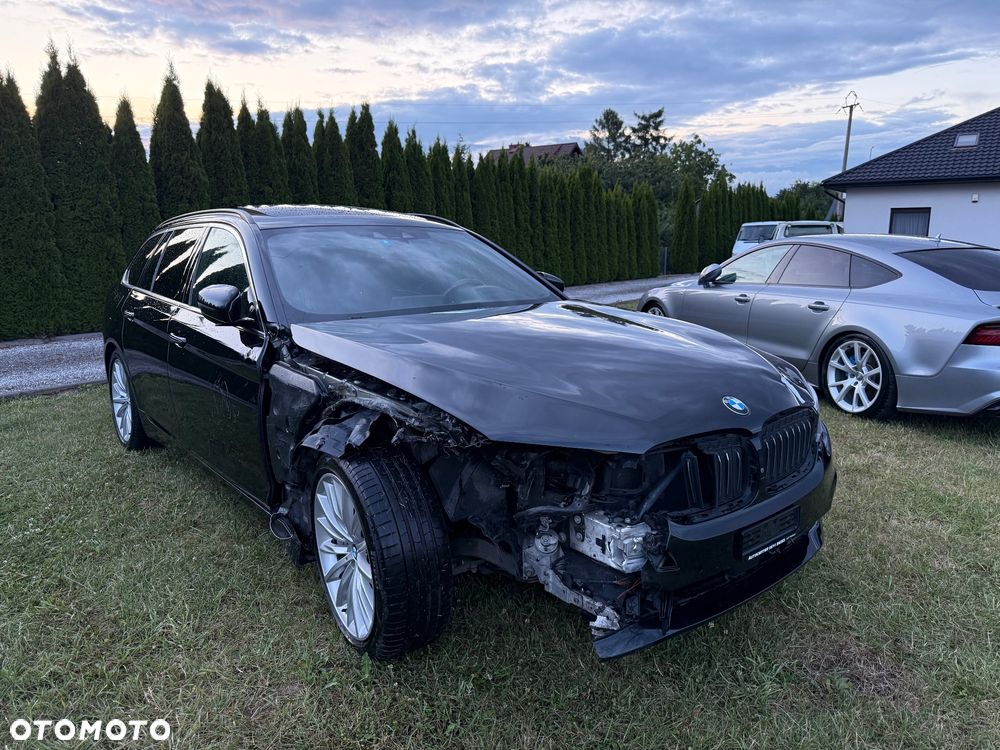 BMW Seria 5 540i xDrive Luxury Line sport - 25