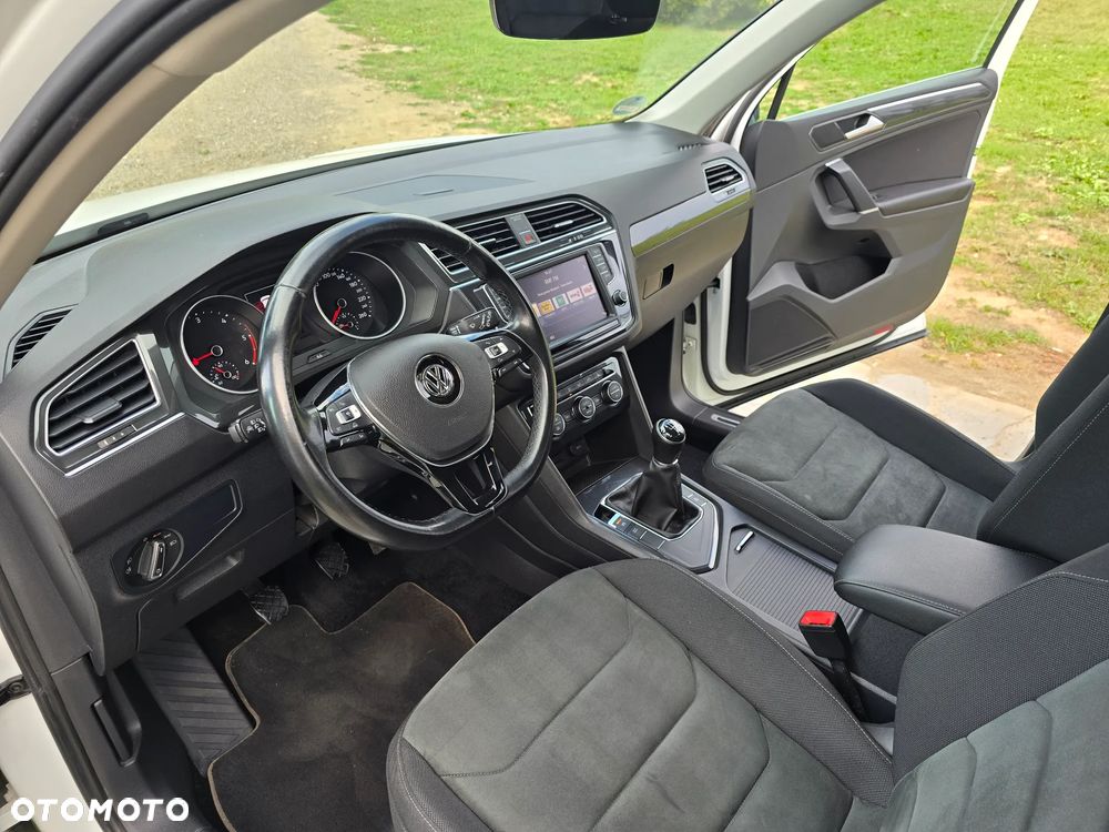 Volkswagen Tiguan 2.0 TDI SCR (BlueMotion Technology) Highline - 23