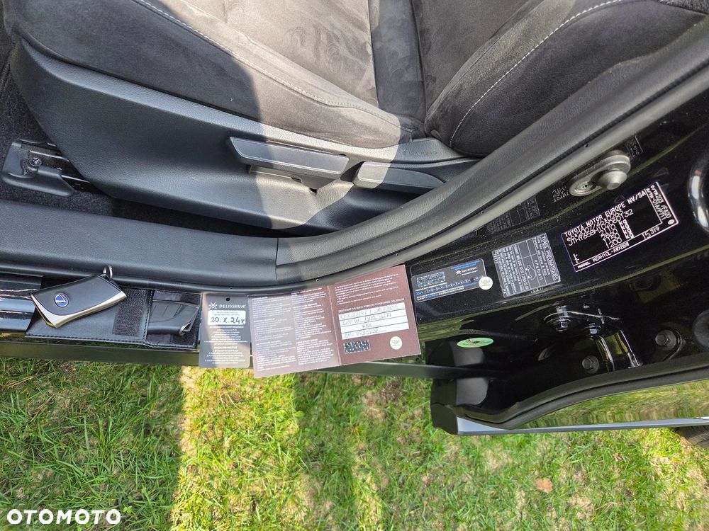 Lexus UX 250h Elegance 2WD - 8