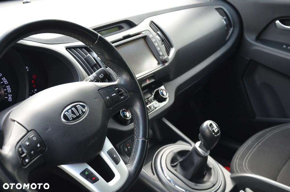 Kia Sportage 1.7 CRDI 2WD ISG Dream-Team Edition - 19