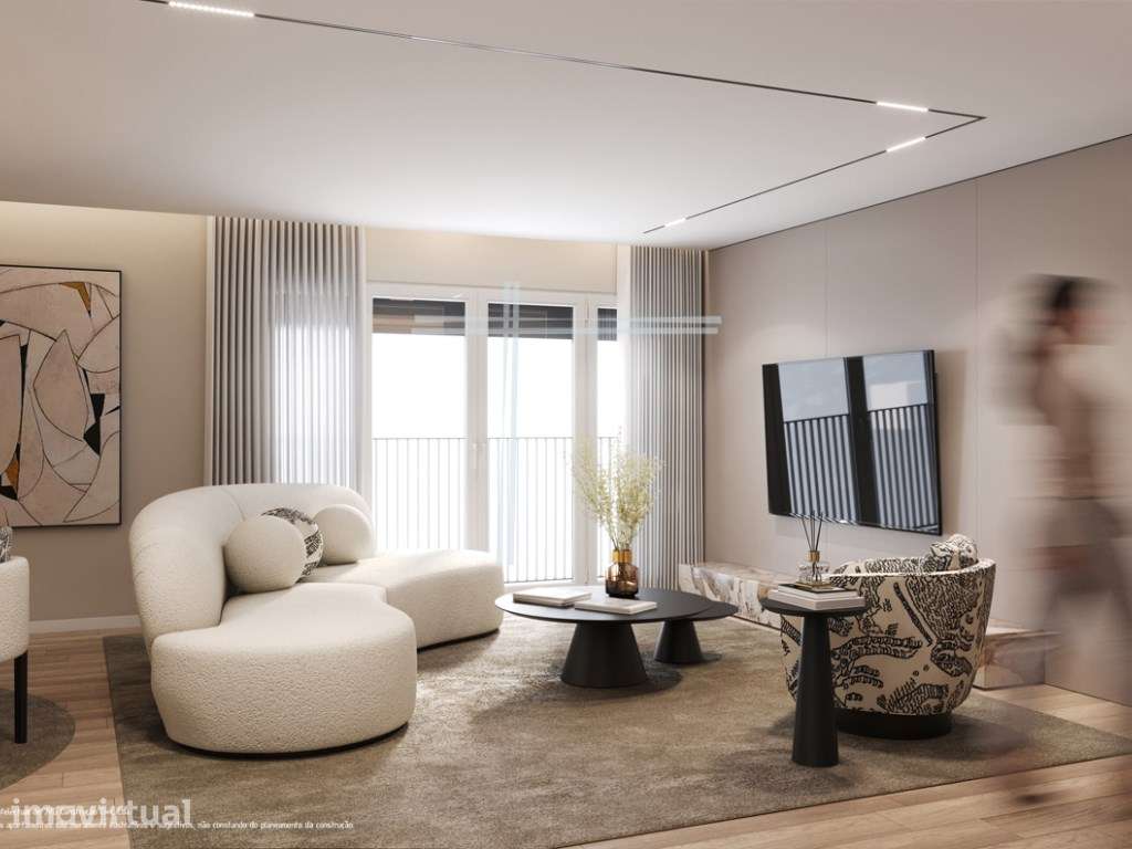 Apartamento T3, com varanda e parqueamento - Feijó - Grande imagem: 4/10