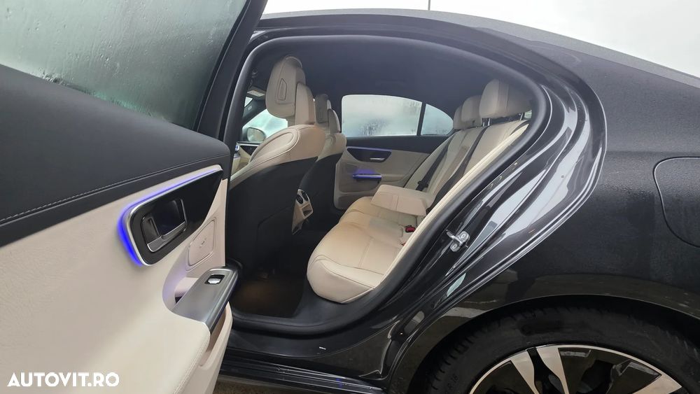 Mercedes-Benz C 300 e 4MATIC 9G-TRONIC - 18
