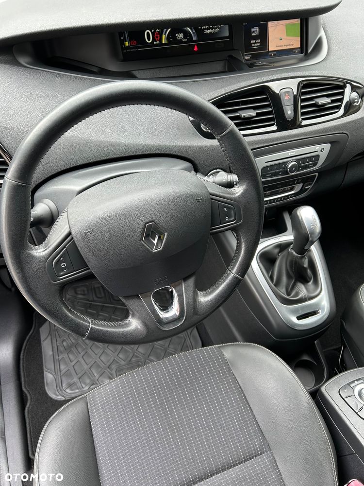 Renault Scenic - 16