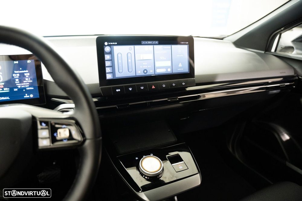 MG MG4 51 kWh Standard - 11