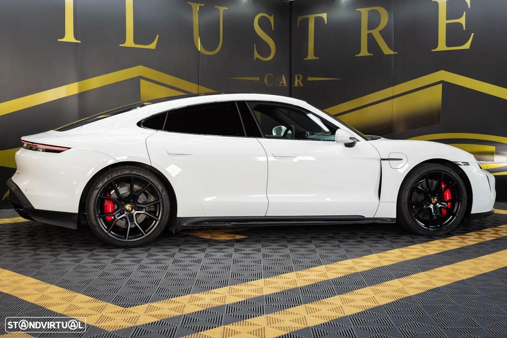 Porsche Taycan Sport Turismo GTS - 5