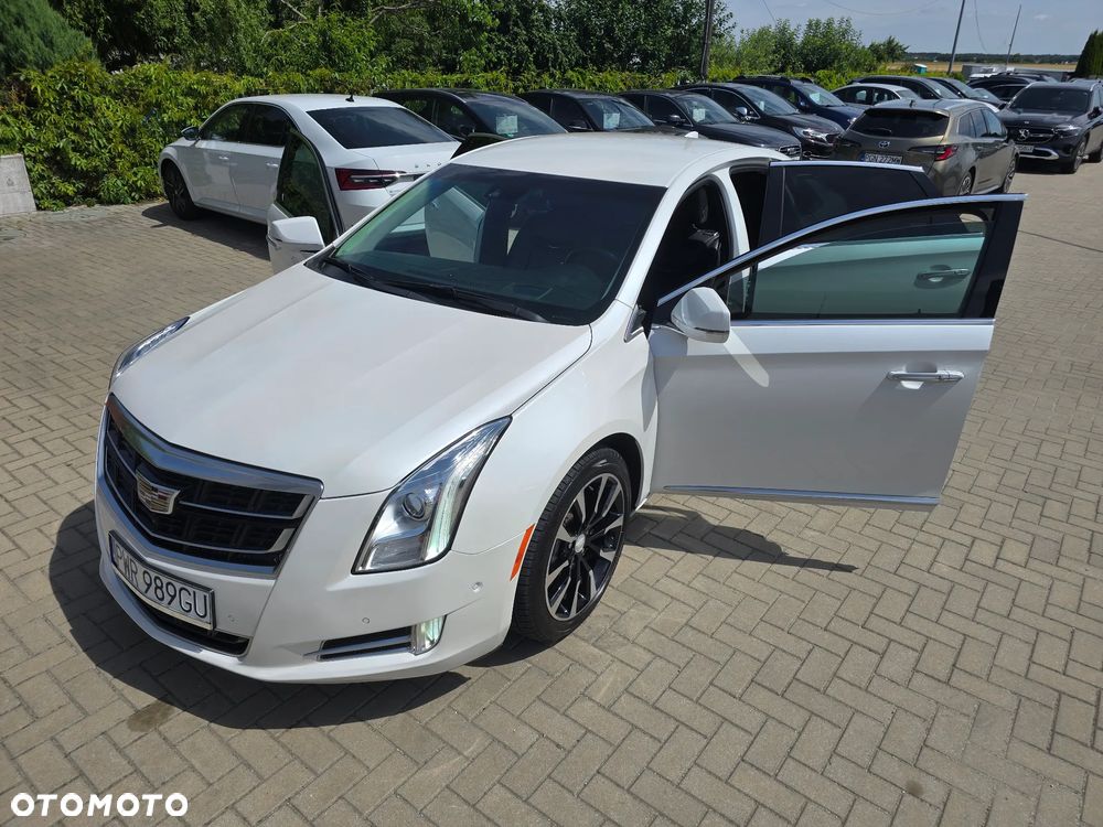 Cadillac XTS - 36