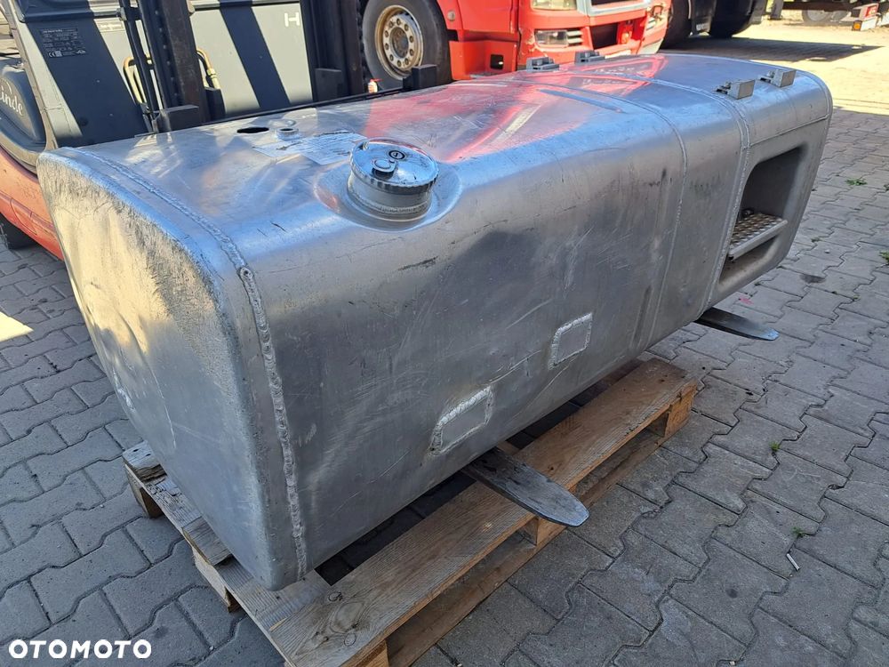 Zbiornik paliwa / Aluminium / 595D/70AB - 2