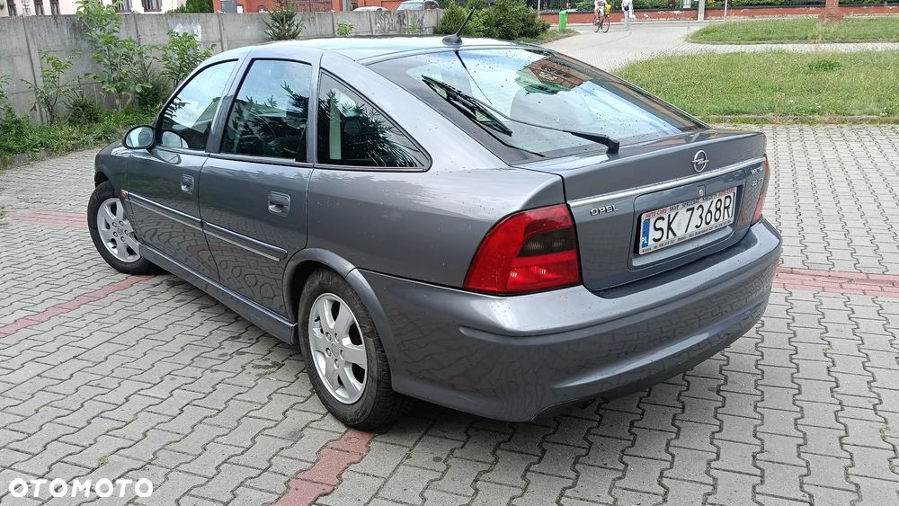 Opel Vectra 2.2 DTI Elegance - 12