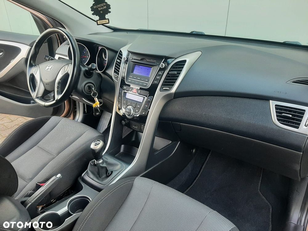 Hyundai i30 1.4 Premium - 26