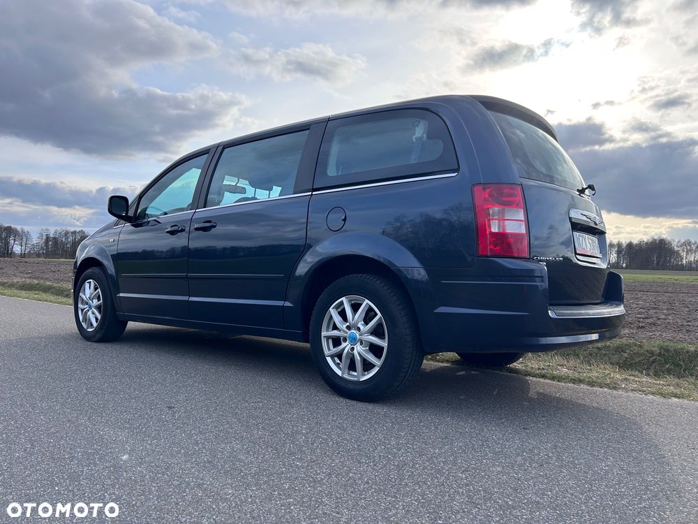 Chrysler Grand Voyager - 5