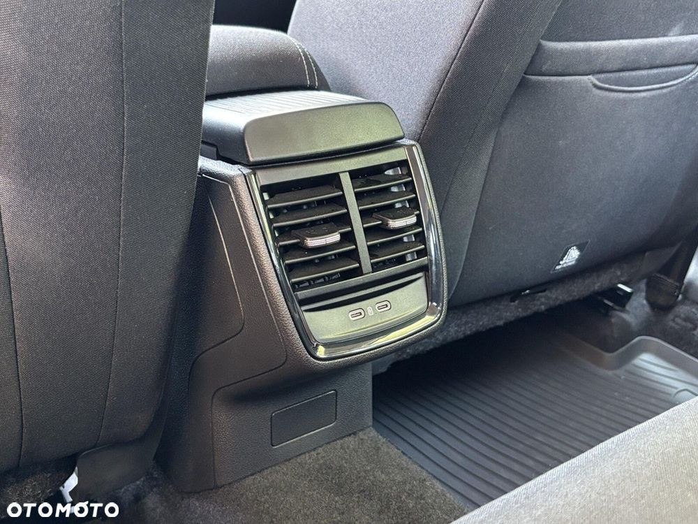 Skoda Kamiq 1.0 TSI Selection DSG - 17