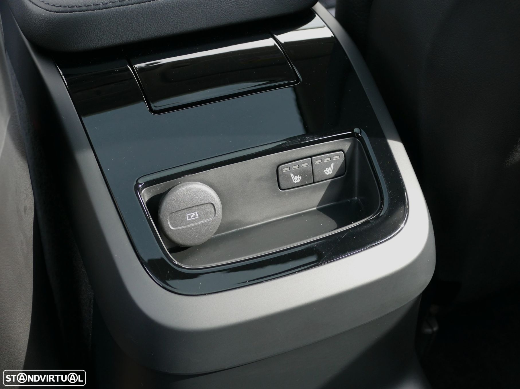Volvo V90 2.0 T8 PHEV Plus Dark AWD - 17