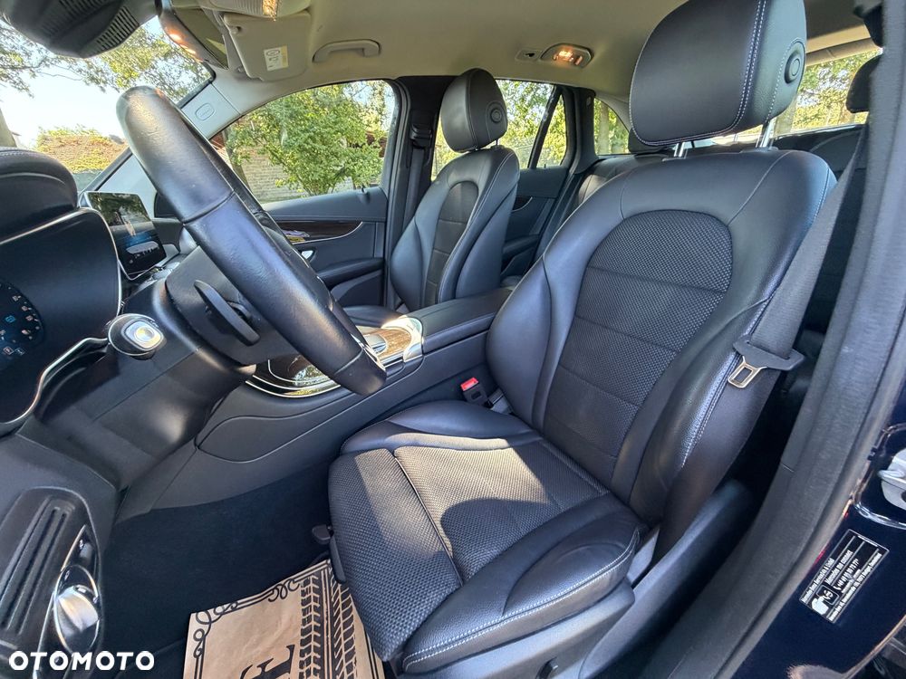 Mercedes-Benz GLC 300 de 4Matic 9G-TRONIC - 17