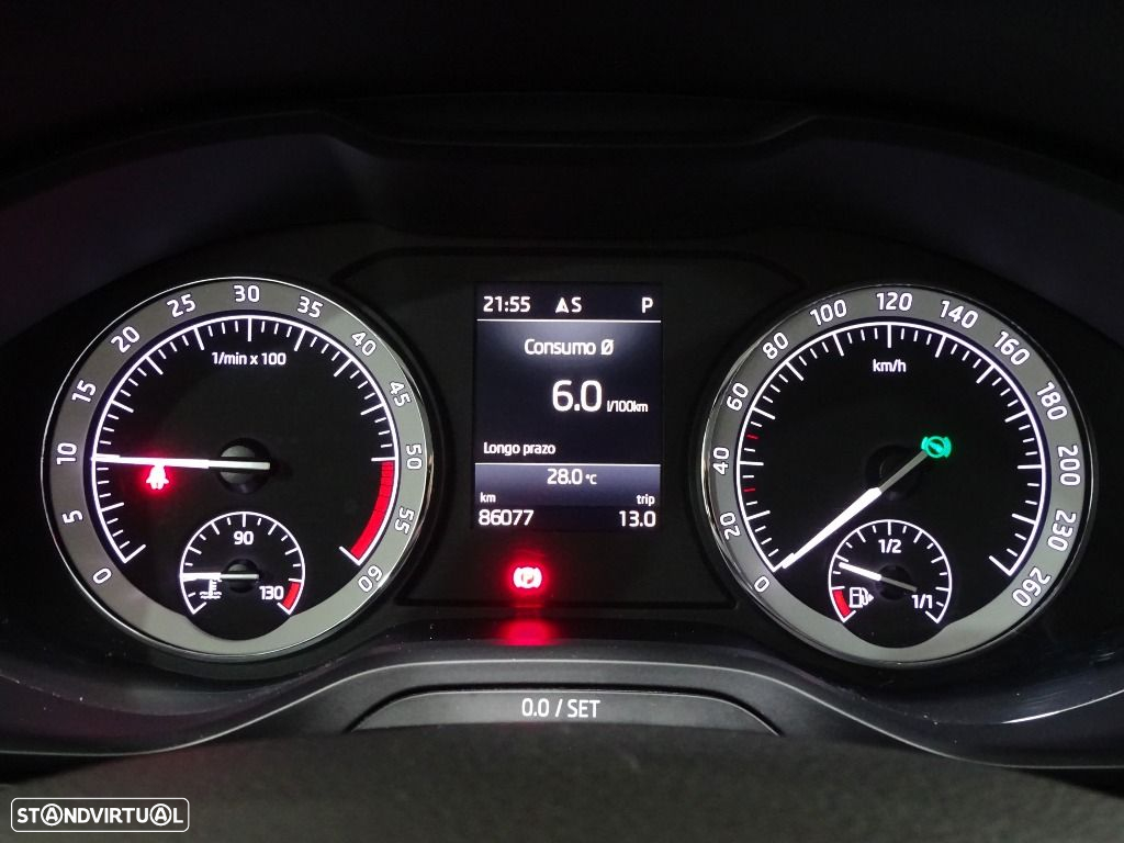 Skoda Karoq 1.6 TDI Style DSG - 12