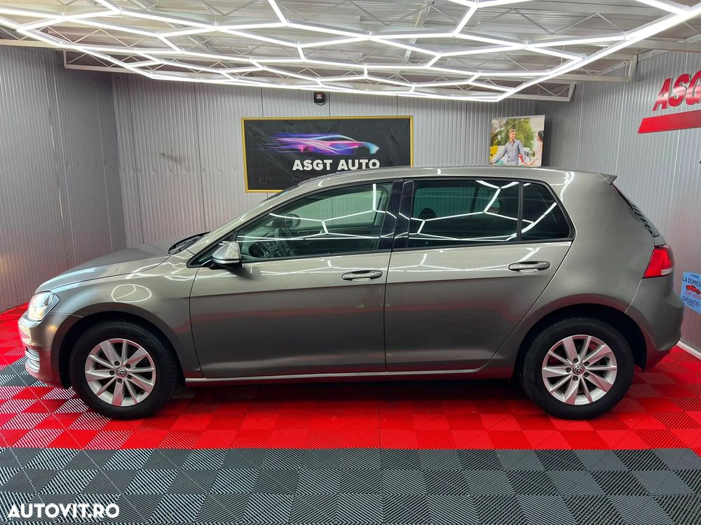Volkswagen Golf - 20