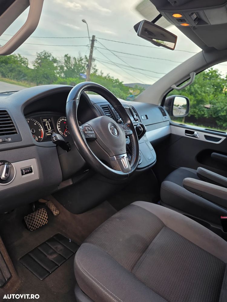 Volkswagen Multivan - 26