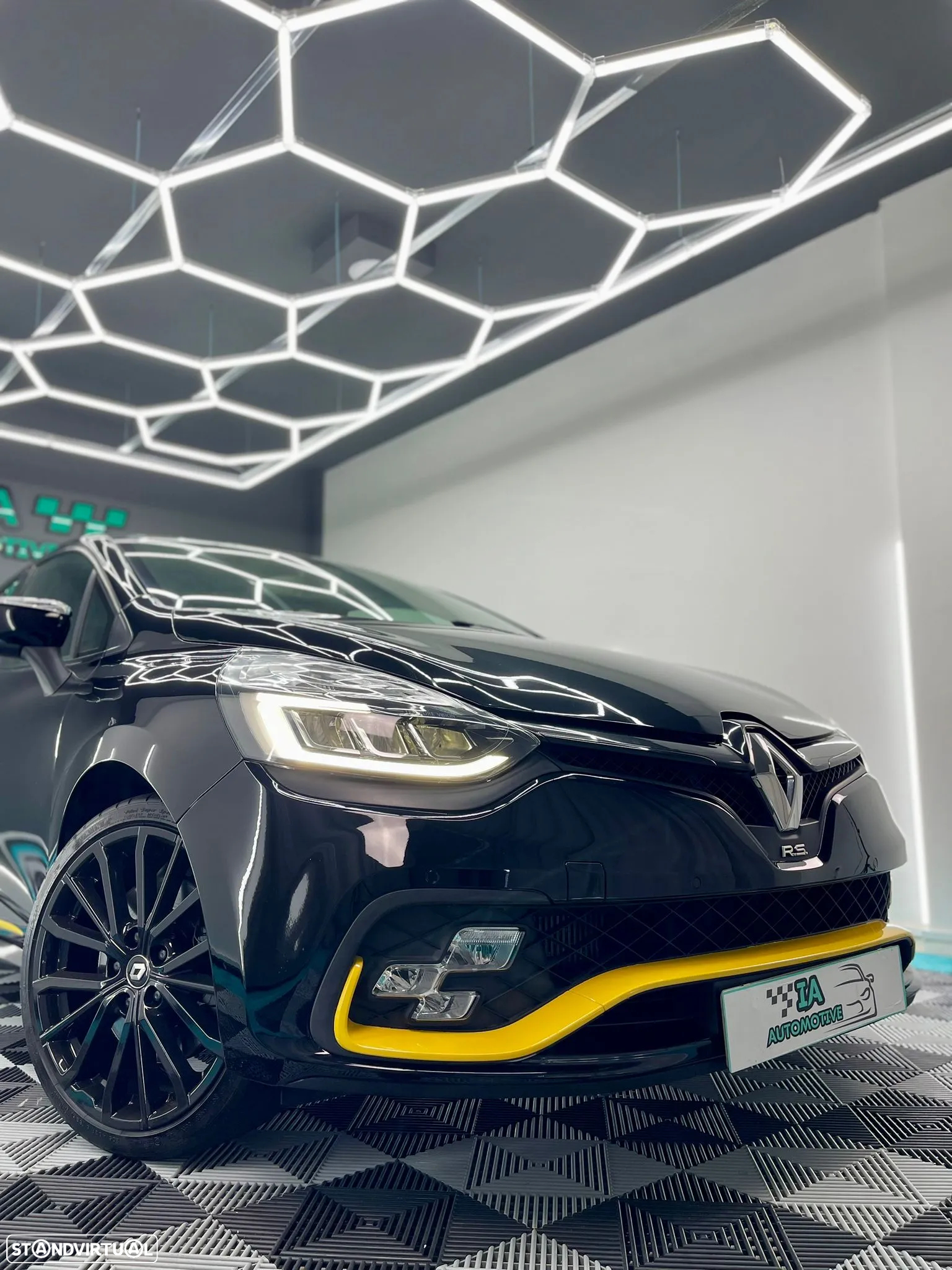 Renault Clio 1.6 Turbo R.S. EDC Sport - 6