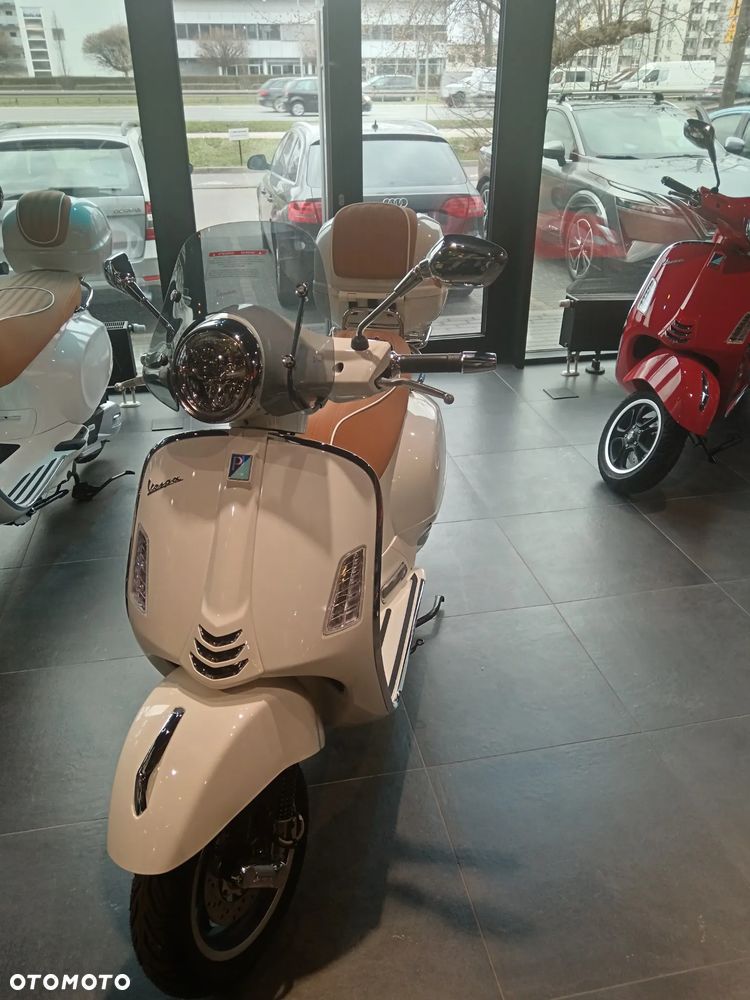 Vespa GTS - 10