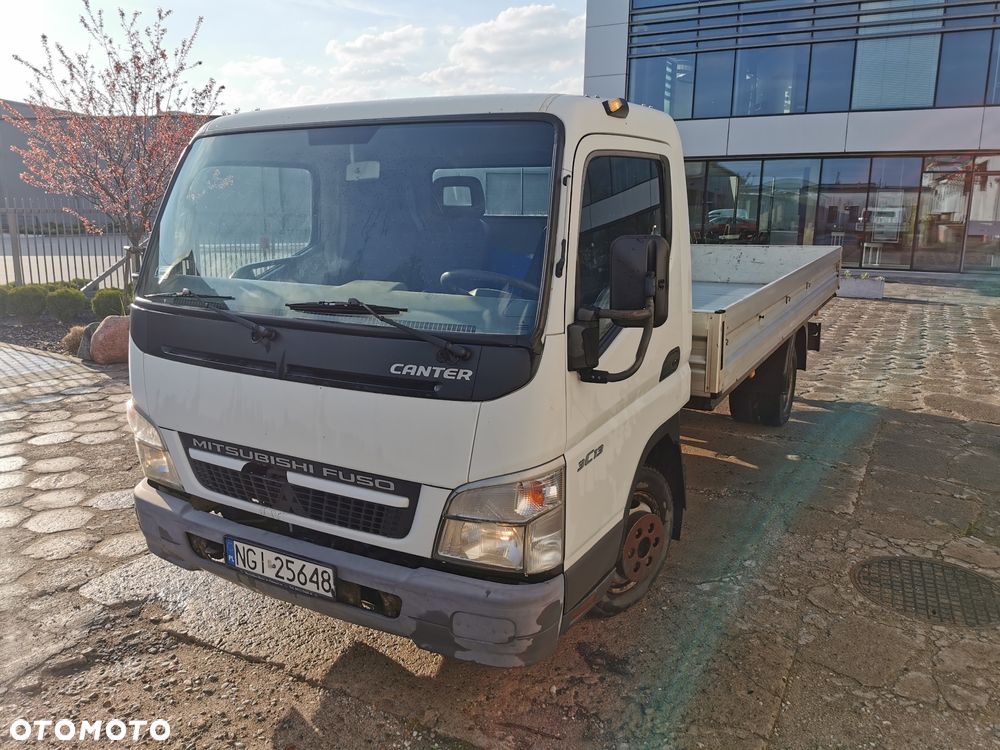 Mitsubishi Canter Fuso - 2