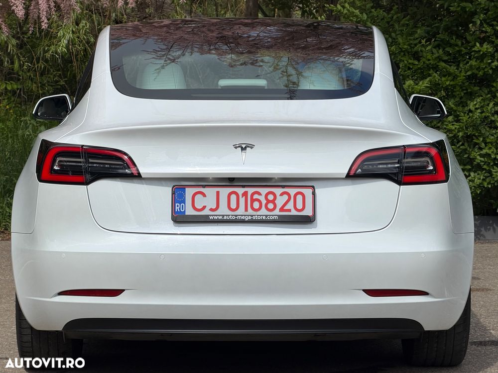 Tesla Model 3 Standard - 8