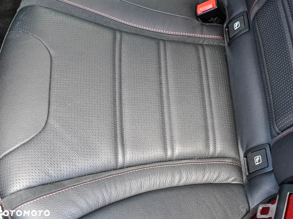 Mercedes-Benz GLC - 26