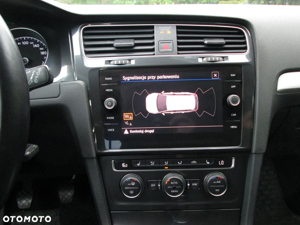 Volkswagen Golf 1.6 TDI (BlueMotion Technology) Comfortline - 16