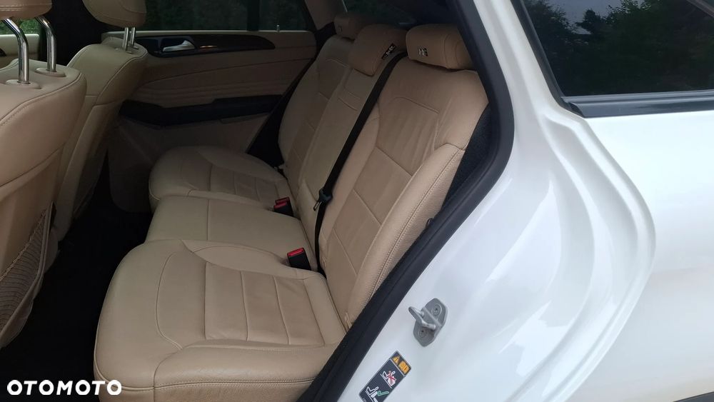Mercedes-Benz GLE 350 d 4Matic 9G-TRONIC AMG Line - 12
