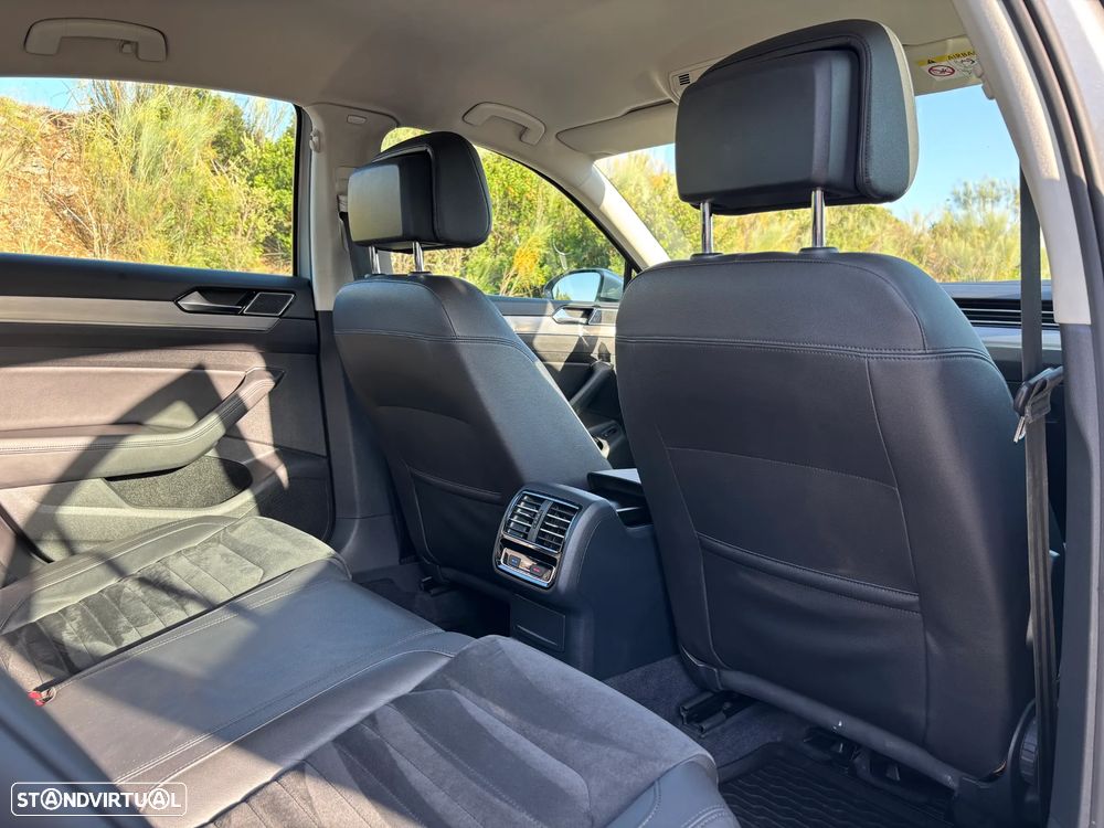 VW Passat 2.0 TDI Highline DSG - 31