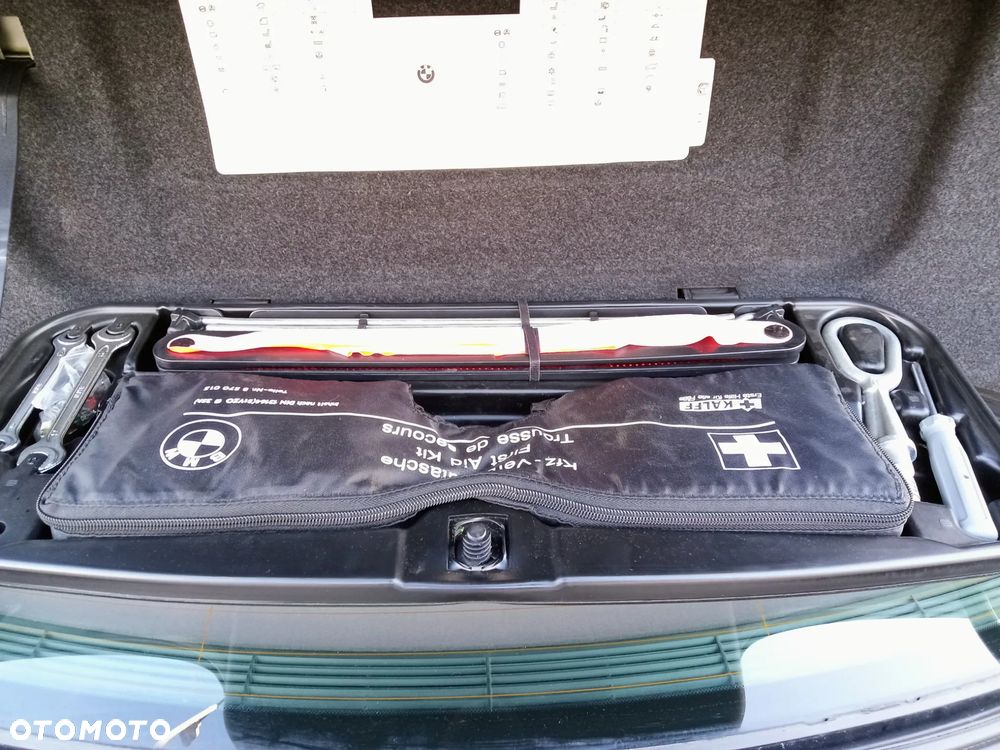 BMW Seria 5 525d - 14