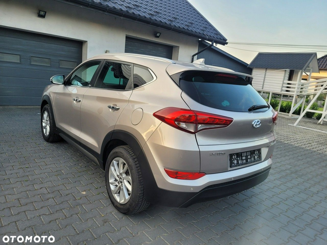 Hyundai Tucson - 8