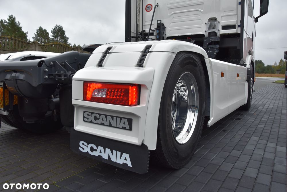 Scania S 450 MAXX OPCJA ! / CAŁA NA PODUSZKACH / SKÓRY / ALU-FELGI / VIRTUALNE ZEGARY / KLIMA POSTOJOWA / XII 2021 / FULL LED / STANDARD / RETARDER / ! Jak nowa ! ! - 17