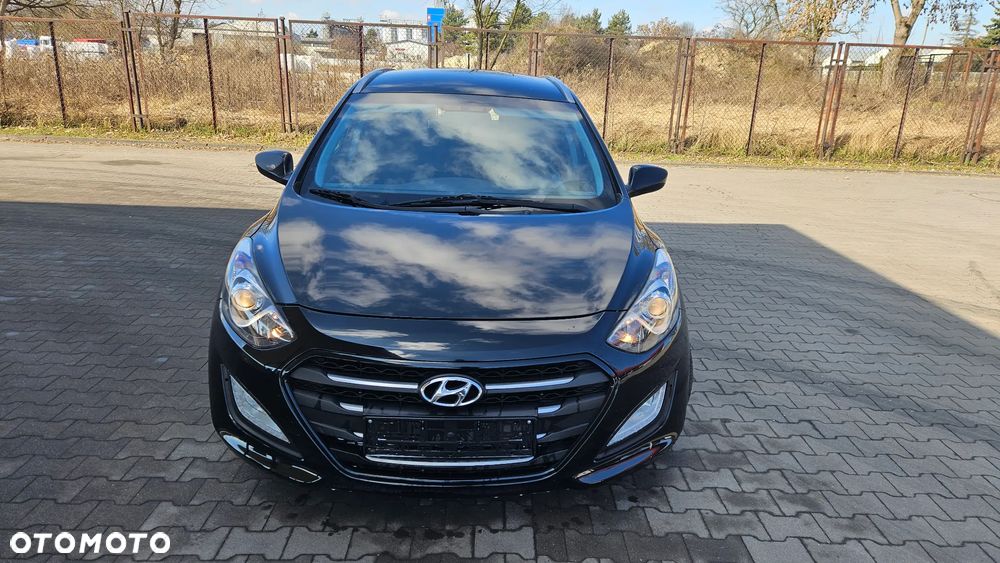 Hyundai i30 blue 1.6 GDI Trend - 6