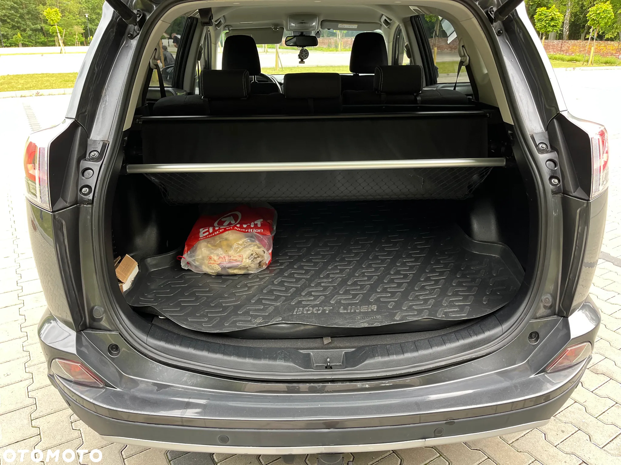 Toyota RAV4 - 30