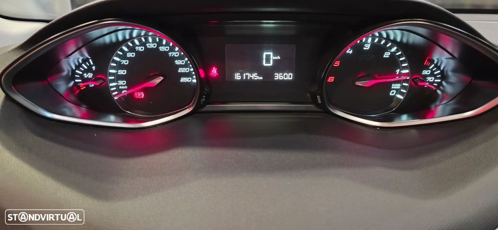 Peugeot 308 1.6 BlueHDi Allure J17 - 21