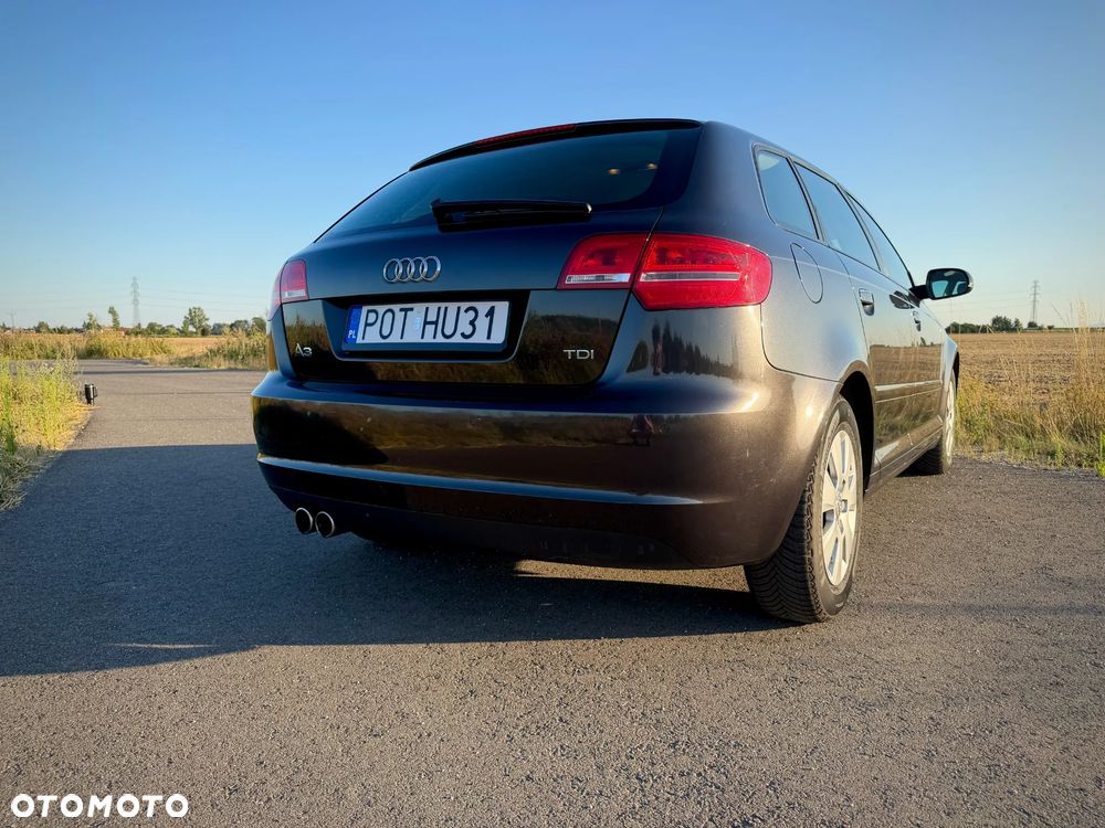 Audi A3 Sportback 1.6 TDI DPF Attraction - 7