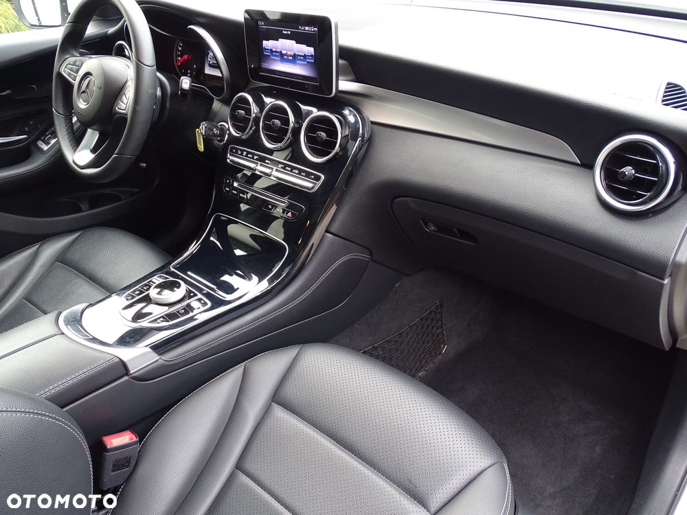 Mercedes-Benz GLC 250 4Matic 9G-TRONIC - 11