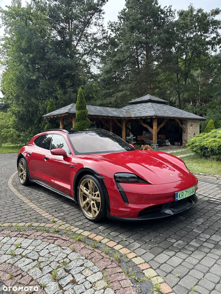 Porsche Taycan - 1