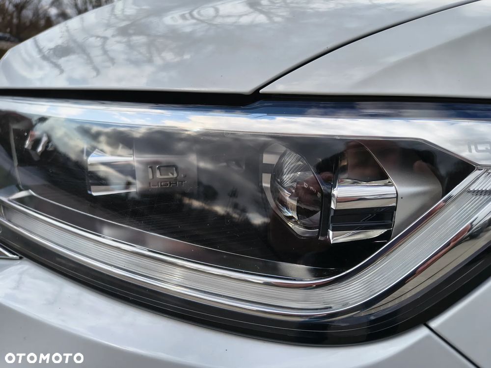 Volkswagen T-Roc 1.5 TSI Style - 29