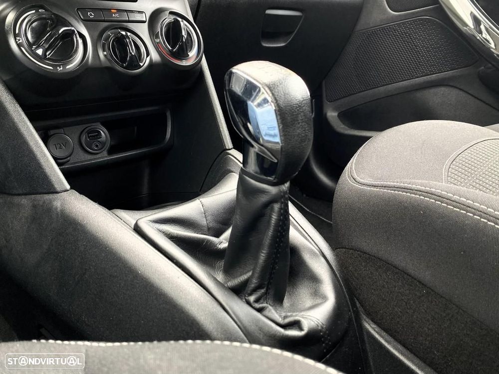 Peugeot 208 1.6 BlueHDi Style - 24