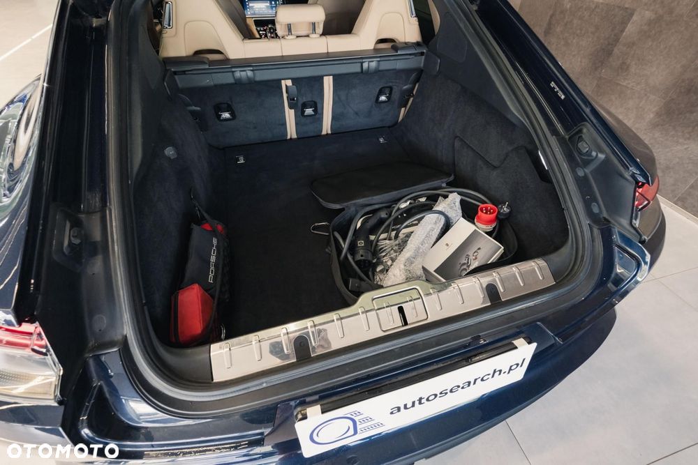 Porsche Panamera 4 E-Hybrid Platinum Edition - 36