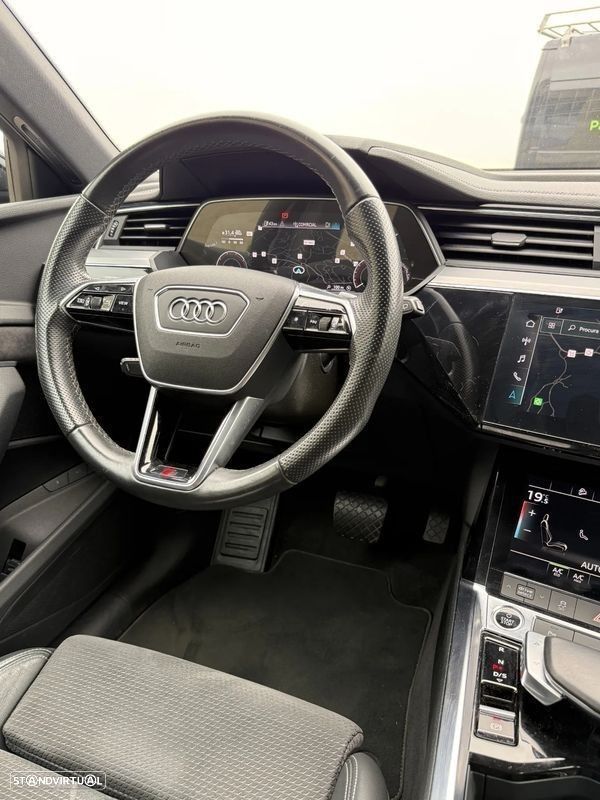 Audi e-tron 55 quattro S line - 17