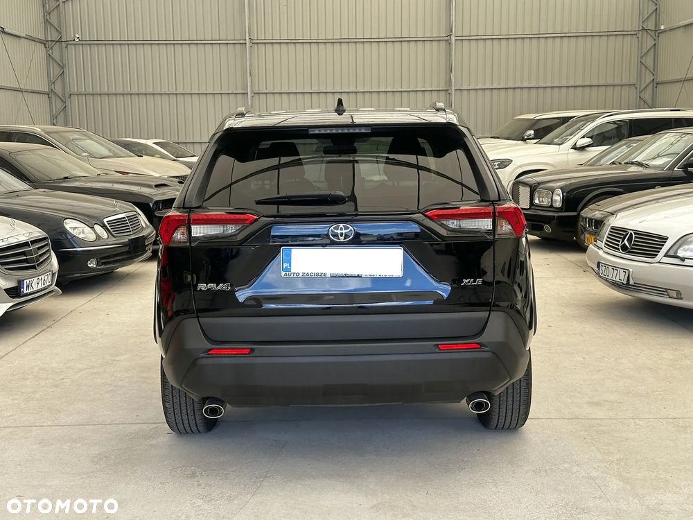 Toyota RAV4 - 11