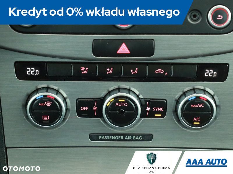 Volkswagen Passat - 13