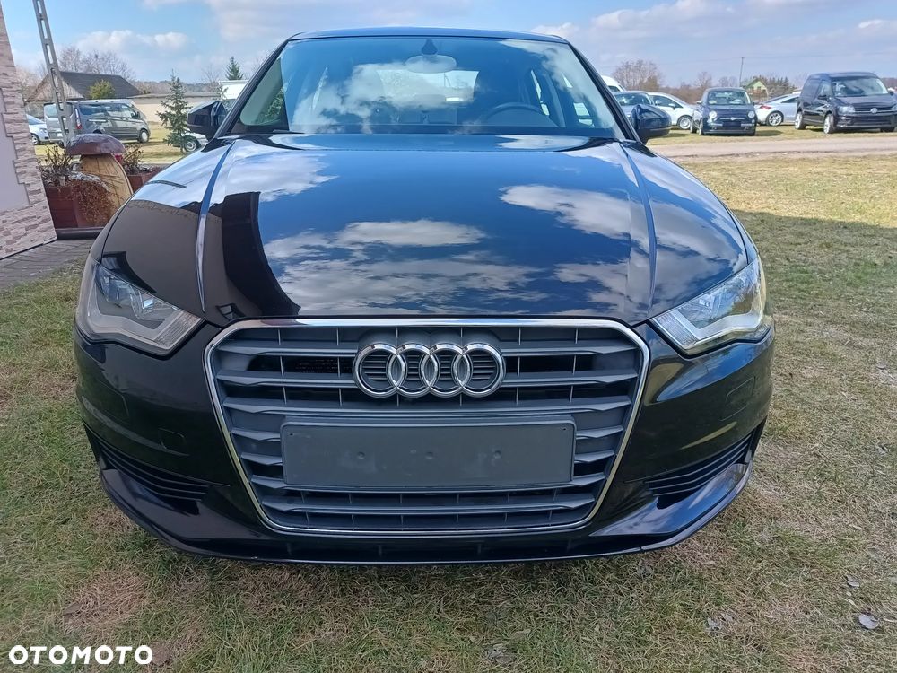 Audi A3 Limousine 1.6 TDI Attraction - 2