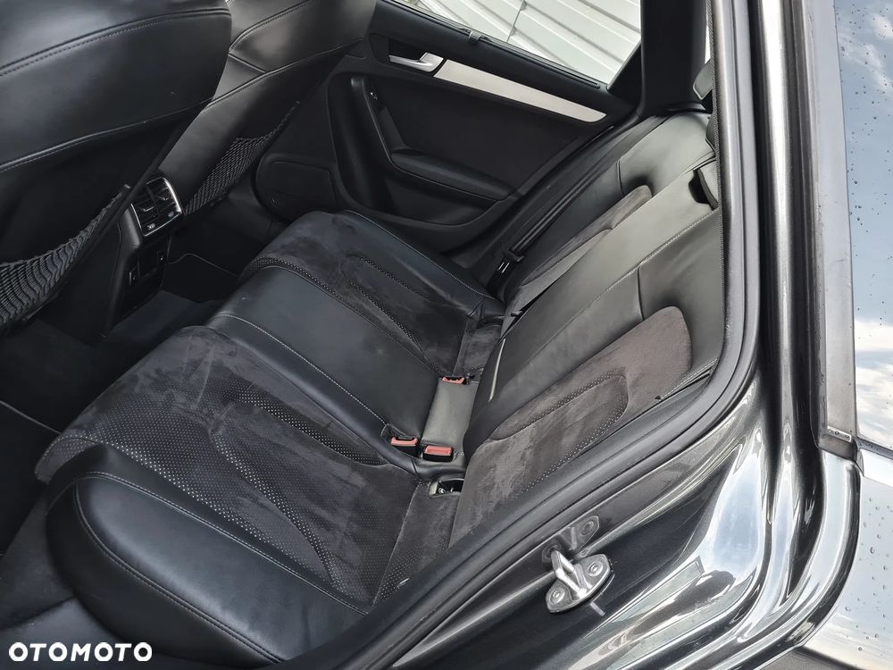 Audi A4 Avant 2.0 TDI DPF quattro S tronic S line Sportpaket - 16