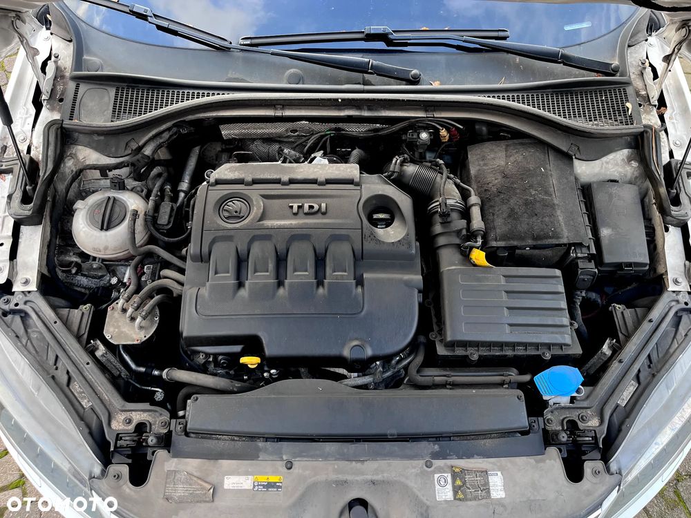 Skoda Superb 2.0 TDI 4x4 L&K DSG - 10