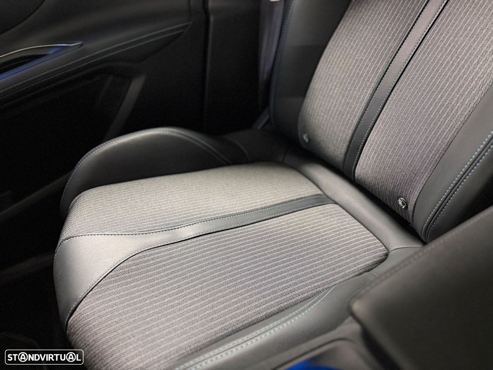 Peugeot 3008 1.5 BlueHDi Allure Pack EAT8 - 11